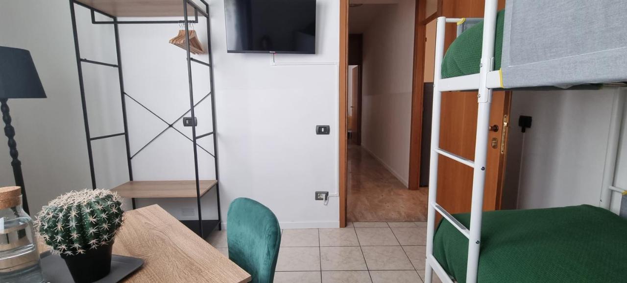 Guesthouse Tree Rooms Industrial Μπέργκαμο Εξωτερικό φωτογραφία